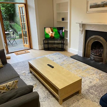 Fantastic Location 10 Mins To Princes Street- 15 To Royal Mile- Main Door-Patio Edinburgh Dış mekan fotoğraf