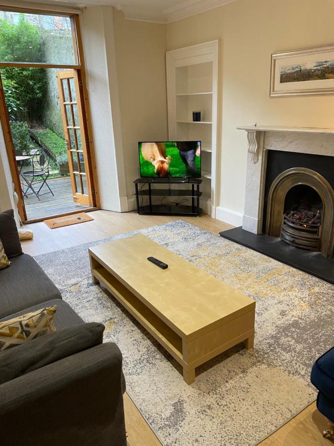 Fantastic Location 10 Mins To Princes Street- 15 To Royal Mile- Main Door-Patio Edinburgh Dış mekan fotoğraf