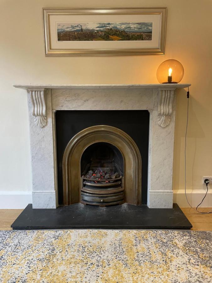 Fantastic Location 10 Mins To Princes Street- 15 To Royal Mile- Main Door-Patio Edinburgh Dış mekan fotoğraf